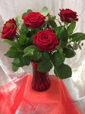 Forever Love 6 Red Roses with Vase