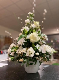 Winter whites Arrangement