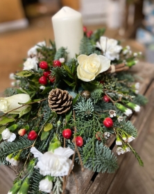 Christmas Table Arrangement